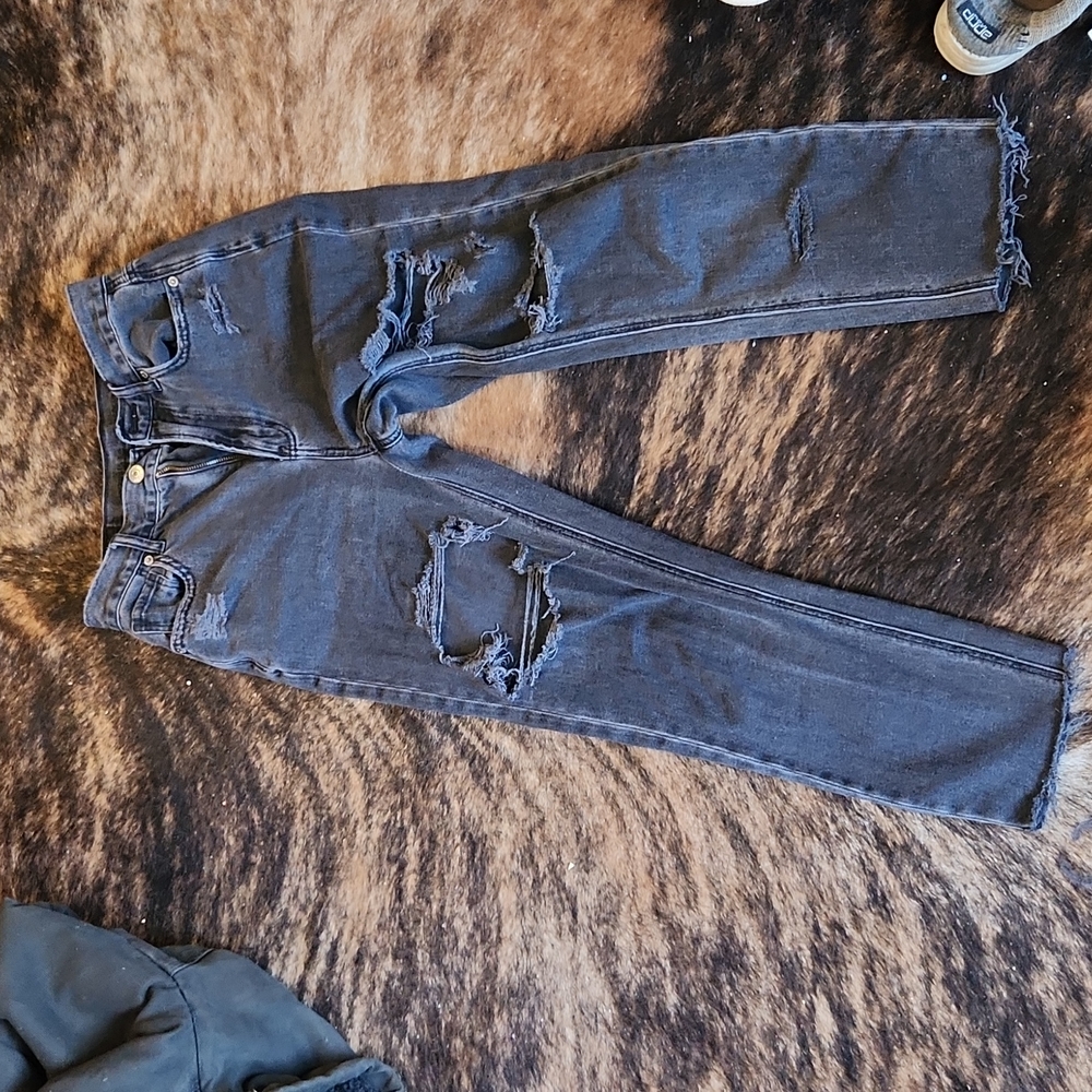 Black American Eagle skinny jeans with holes. Size 0